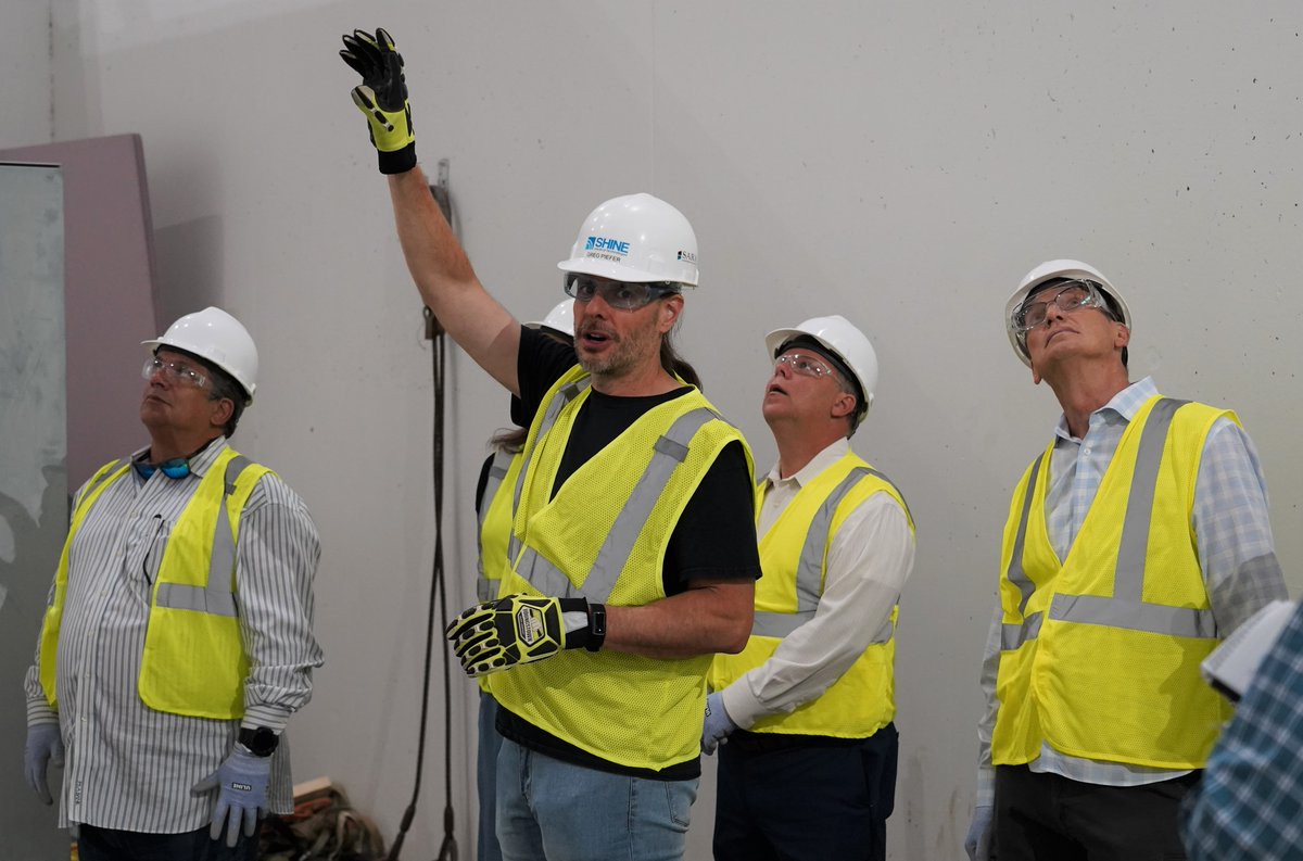 shinefusion's tweet photo. Before yesterday's Business After 5 event, Forward Janesville's Board of Directors took a look at The Chrysalis on a tour led by SHINE Founder and CEO Greg Piefer.
#SHINEon #nuclearmedicine #mo99 #fusion https://t.co/IVqouLuhQT