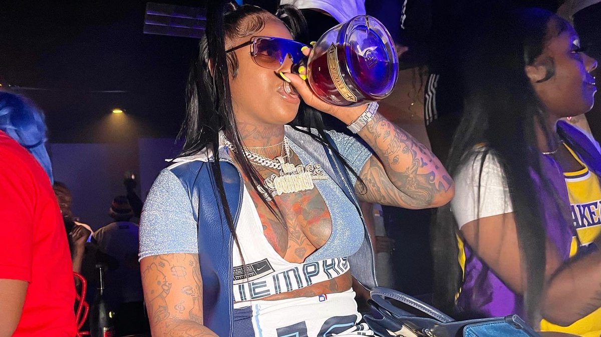 901_dollface's tweet image. youtu.be/xWMgZxwJHmc