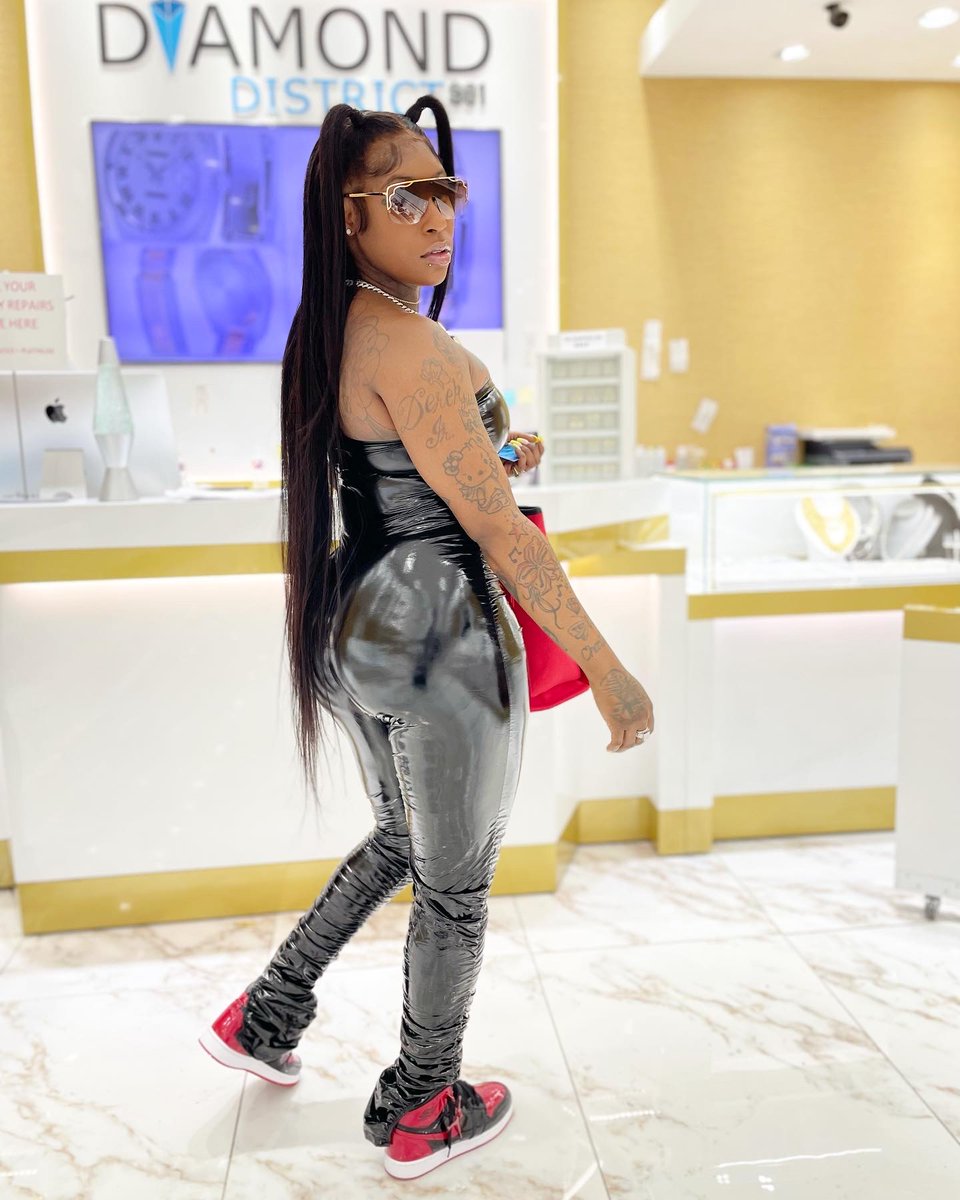 901_dollface's tweet image. youtu.be/xWMgZxwJHmc