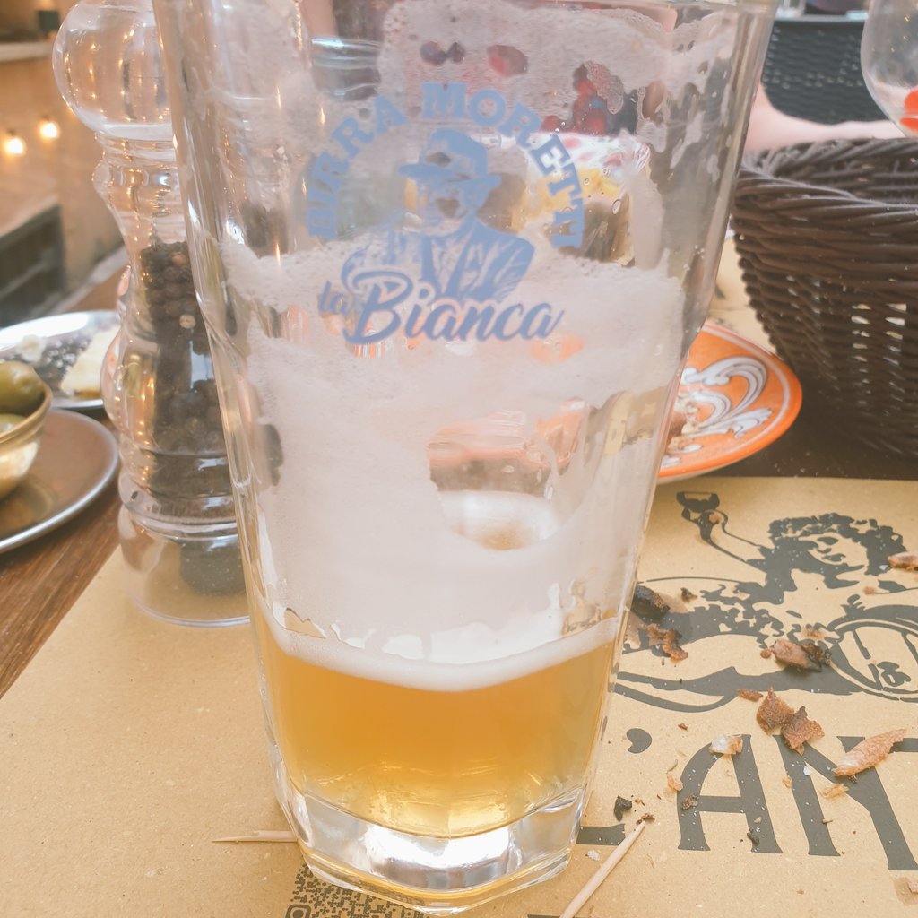 PJD1976's tweet image. This #Moretti #LaBianca wheat beer is very palatable #rome