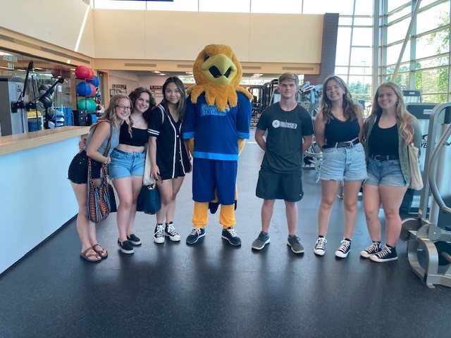 rvcgoldeneagles's tweet photo. Another week of successful events welcoming our new students! These #RVCGoldenEagles are ready to take flight this semester. 🦅 #NewStudentWelcome #Fall2022 #CommunityCollege #StudentSuccess #Welcome https://t.co/H5xYXD1qpz