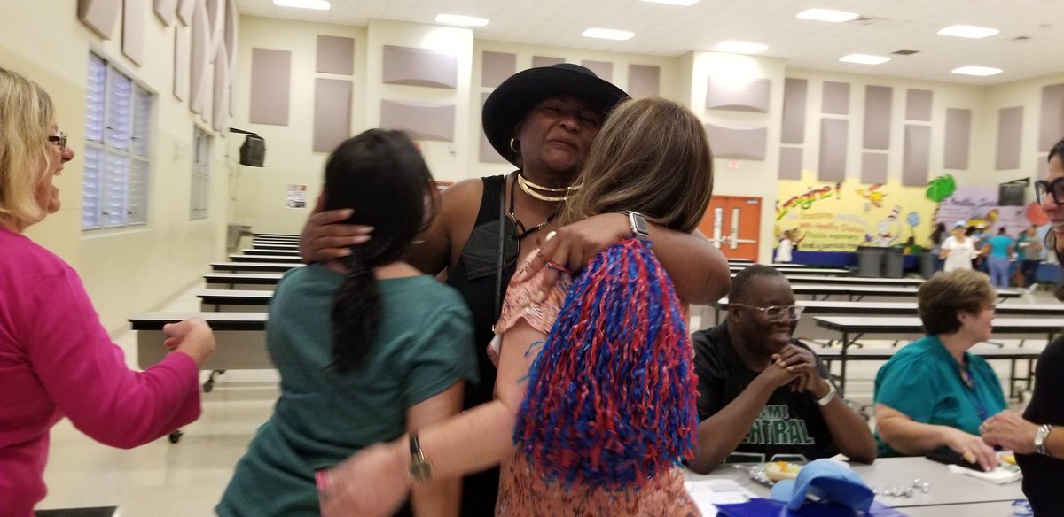 DavidLawrenceK8's tweet photo. Opening of school meeting @DavidLawrenceK8 #kickofftoagreatyear #TeamDolphins #BringYourAGame #itsgametime @MDCPSNorth @SuptDotres https://t.co/OL5iN2igjU