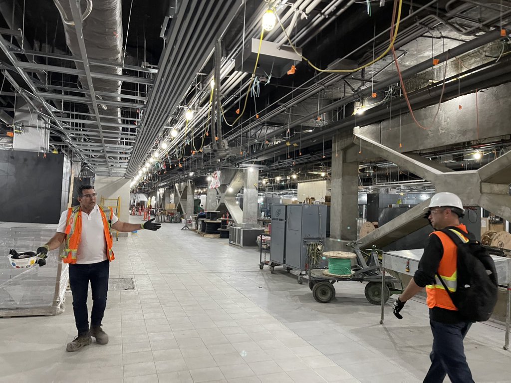 RailFansCanada's tweet photo. The station itself will be in the location of the former EXO platforms. Notice how the tile is two different colors, highlighting the location of the former trackbed, now part of the platforms. #REM #Montreal #TransitProjects https://t.co/I18lOJFSIN