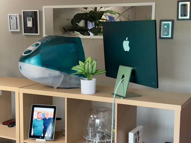 Mr. Macintosh tweet media