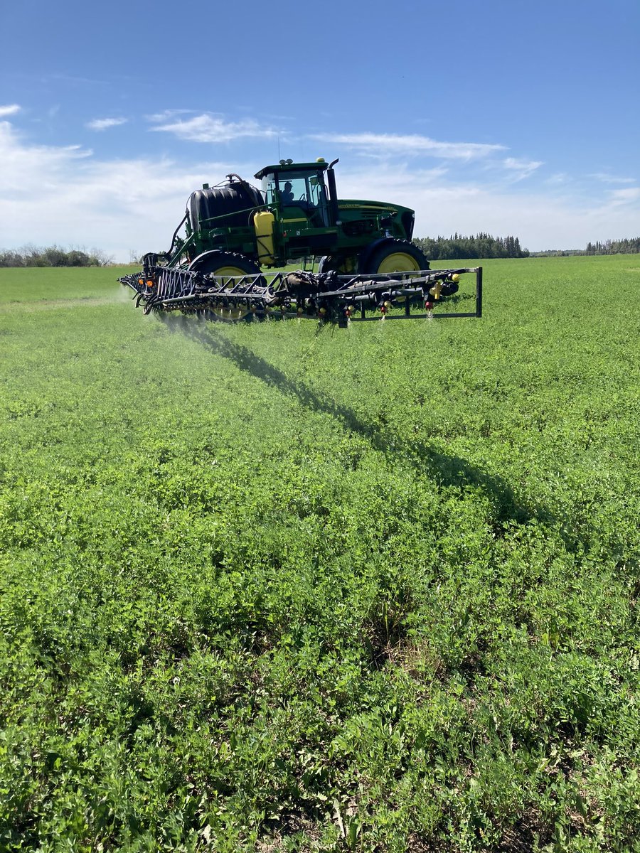 BEHumic's tweet photo. Spraying the first application of our new foliar product, humiZen BioBlend in Canada! #OrganicFarming #beproducts #humics #fulvics #foliarspraying #planthealth #westerncanadaag #agtrials https://t.co/XviwPAIQH1