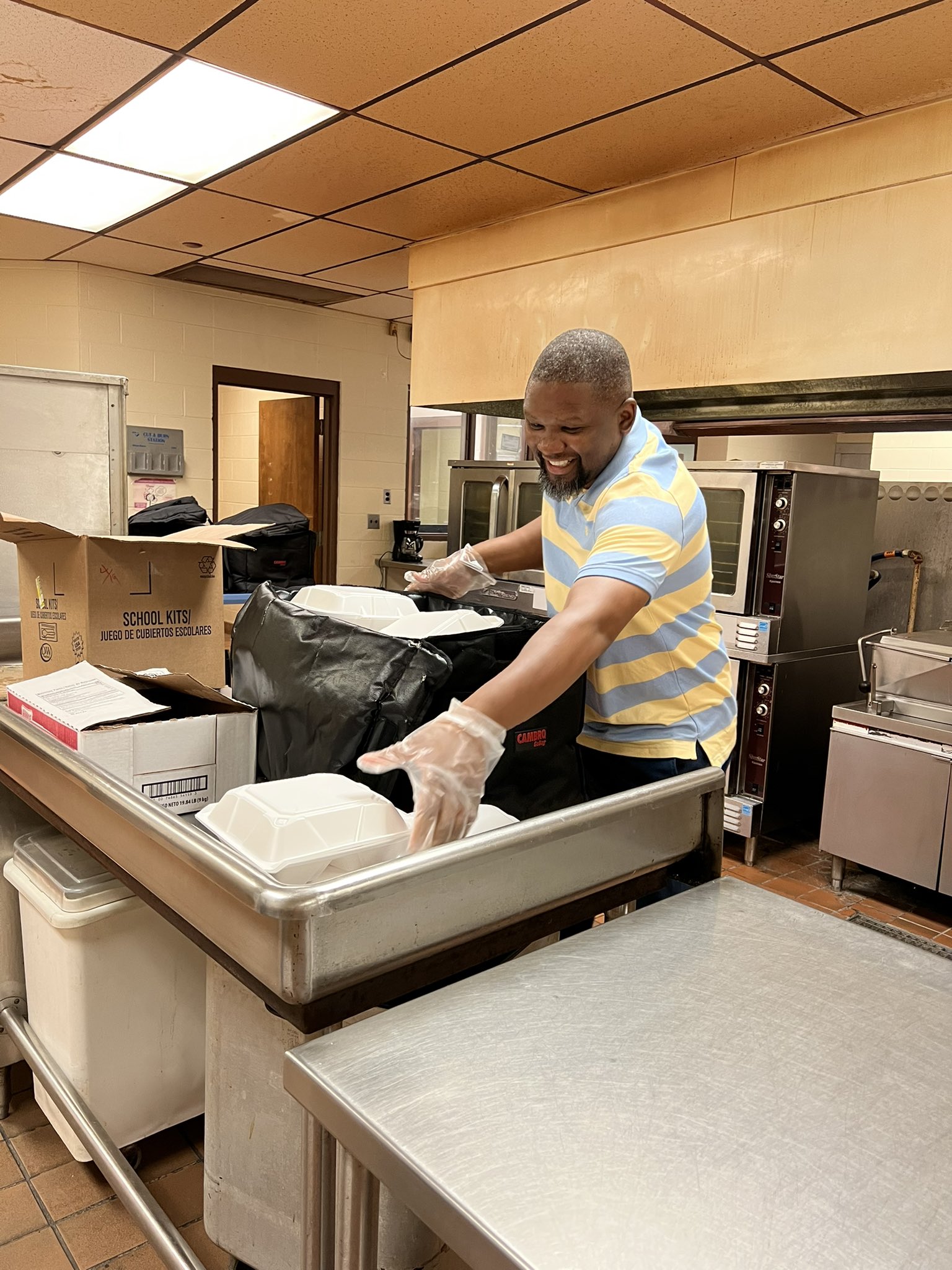 FCPS Nutrition on Twitter "You never know who you may find helping