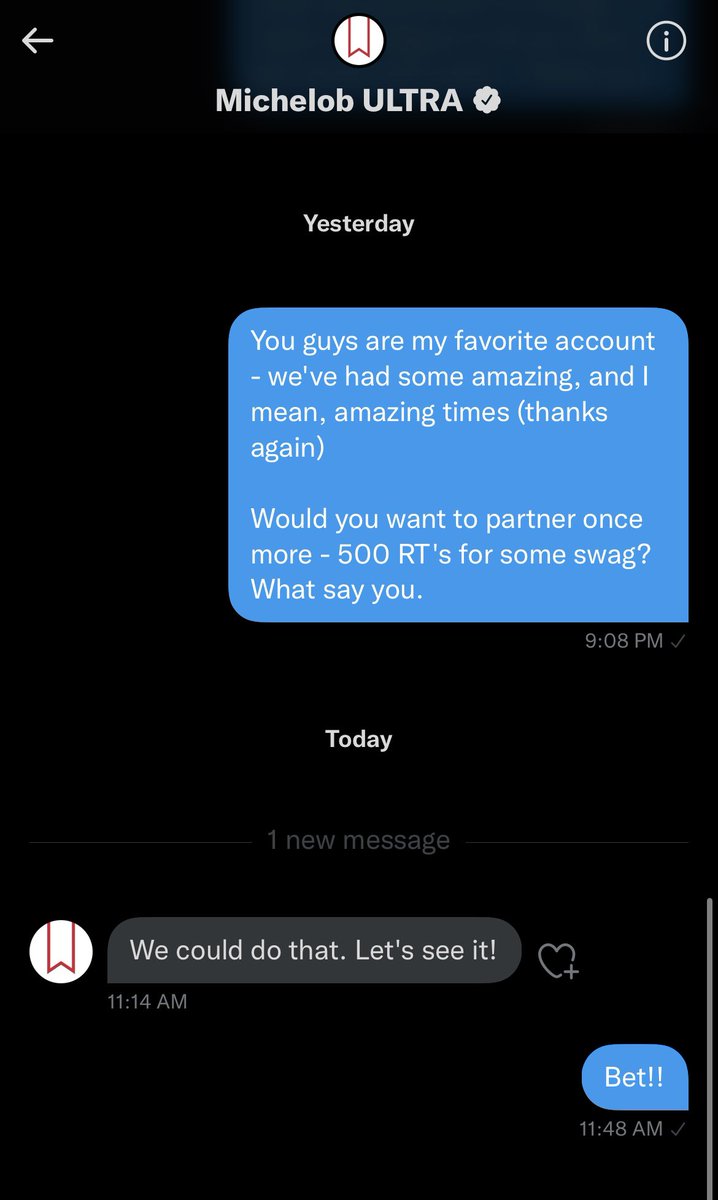 I need your help!  If I can get 500 RTs, <a href="/MichelobULTRA/">Michelob ULTRA</a> will hook me up with some swag.  Can I count on my Twitter family!?