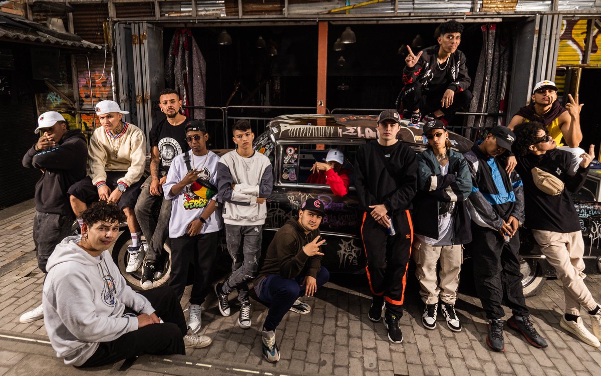 redbullbatalla's tweet photo. ¿Quién gana hoy? Apoya a tu favorito de #RedBullBatalla Colombia 2022 con su hashtag:

#Airon
#Carpediem
#Neg
#Filosofo

#Mega
#RBN
#Chang
#Urko

#VallesT
#Coloso
#Grenyan
#LitIgnis

#Picasso
#AndyKarma
#Puppy
#Gavyria

Hoy en vivo https://t.co/vAnozik8cU https://t.co/cnwHhOqqN7