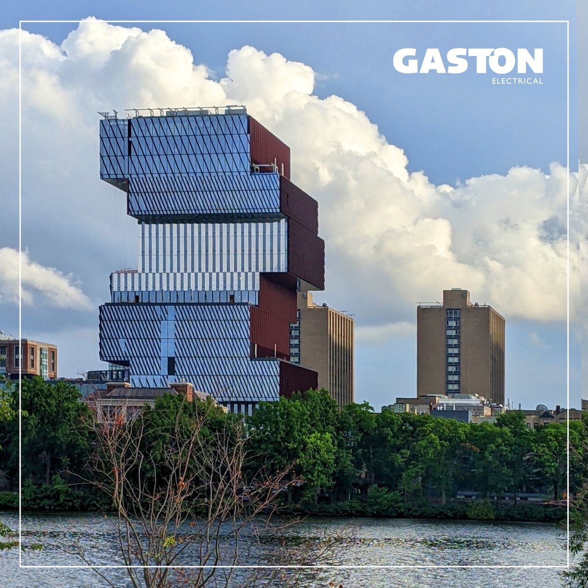 GastonElec's tweet photo. #FeaturedProjectFriday - Awesome view of our ongoing BU Center for Computing & Data Sciences project from the Cambridge side of the river. @SuffolkBuilds @IBEW103 @necaboston @BU_tweets @kpmbarch @universalhub #WeBuildBoston #EMCOR https://t.co/o8hFIsFyQB