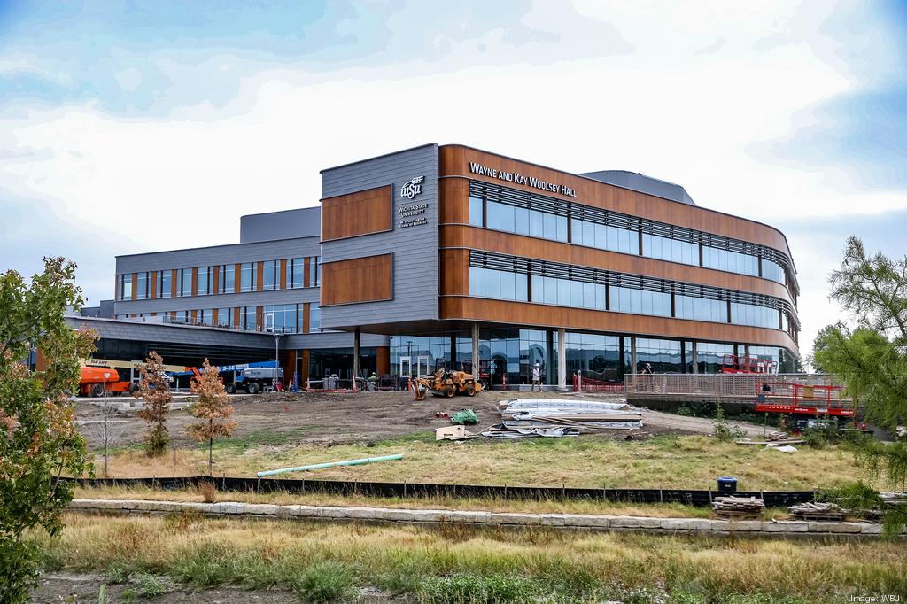 BartonSchoolWSU's tweet photo. ICYMI: Check out this epic @ICTBizJournal cover story on Woolsey Hall, the brand new home of the Barton School of Business at https://t.co/Jas7dNMRDG

This is so much more than just a new building. We are beyond excited for our students and the start of classes!🙌 https://t.co/RD4KpQqi3p