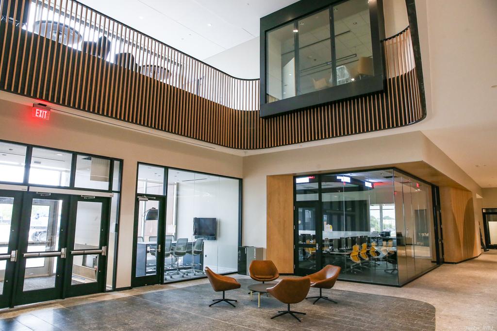 BartonSchoolWSU's tweet photo. ICYMI: Check out this epic @ICTBizJournal cover story on Woolsey Hall, the brand new home of the Barton School of Business at https://t.co/Jas7dNMRDG

This is so much more than just a new building. We are beyond excited for our students and the start of classes!🙌 https://t.co/RD4KpQqi3p