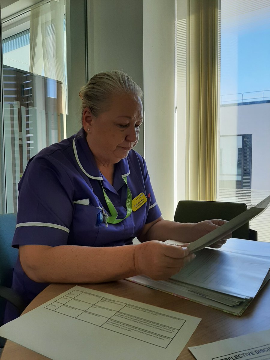 sarahholbrook92's tweet photo. #High5Friday
π Reflective coaching @GaleKatharine
π inspirational catch up #TeamFlorence mentor @clairehenry_
π great evening dancing adding to #NursesActive
π privilege to listen to #TeamIDS Queen reflective discussion
π beautiful celebration for a #legend https://t.co/0ymvBbn2OE