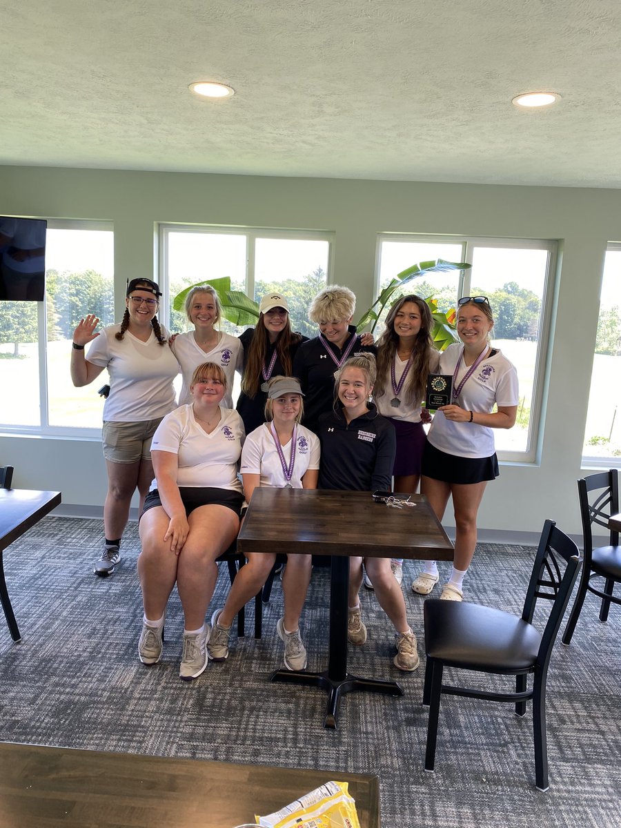 BHS_LadyBadgers's tweet image. Girls golf comes in 2nd place in the Badger Invitational. Brooke ties for low score with a 52