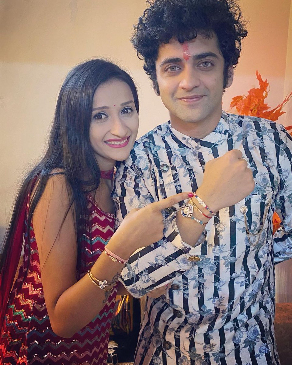 Sumu with Siddhi Dee ❤❤ Rakhi special pic ❤❤ @Beatking_Sumedh #rakhispecial #RakshaBandhan