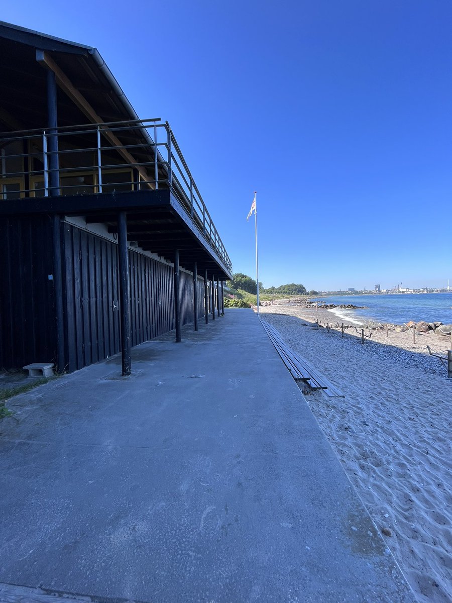 Jeg kan hermed afslutte søgningen efter Danmarks bedste beliggende klubhus. Marselisborg Kajak Club. 10 m fra #Aarhus bugten. #dkf #idraet #dgi #DIF