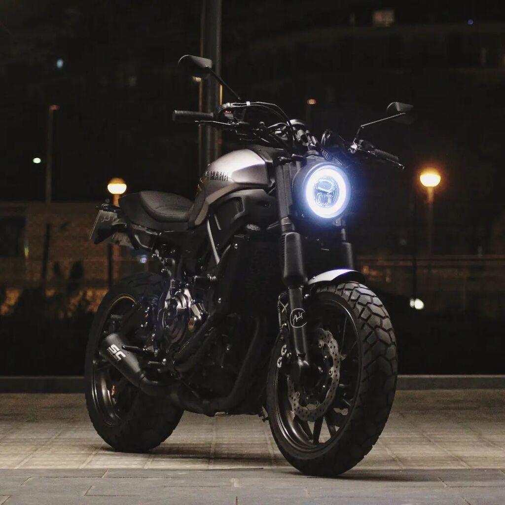 Friday mood! Silver Axe! Ya tienes tu #Yamaha #xsr preparada para el verano? Somos el especialista en accesorio y transformación para tu #xsr700, clientes en todo españa y europa! A que esperas? #mt07 #mt09 #xsr900 #yamahaxsr700 #caferacerbarcelona #scra… instagr.am/p/ChKrFWtI0pX/