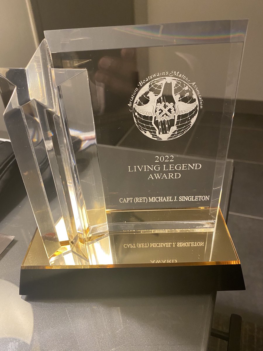 NavyCaptRet63XX's tweet photo. Humbling and honored experience being recognized and presented 2022 #LivingLegend recipient by awesome organization of Navy colleagues and friends. 🇺🇸 #HandleryHotel San Diego https://t.co/6LeirLl6Tb