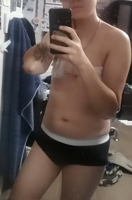 Ive been sitting just under 400 followers for a lil bit. Here's some shirtless pics in case anyone needed<a href="/tag/nude"class="tags"><span>#nude</span></a><a href="/tag/nsfw"class="tags"><span>#nsfw</span></a><a href="/tag/trans"class="tags"><span>#trans</span></a><a href="/tag/nudes"class="tags"><span>#nudes</span></a><a href="/tag/shirtless"class="tags"><span>#shirtless</span></a><a href="/tag/lewd"class="tags"><span>#lewd</span></a><a href="/tag/nsfwtwt"class="tags"><span>#nsfwtwt</span></a>