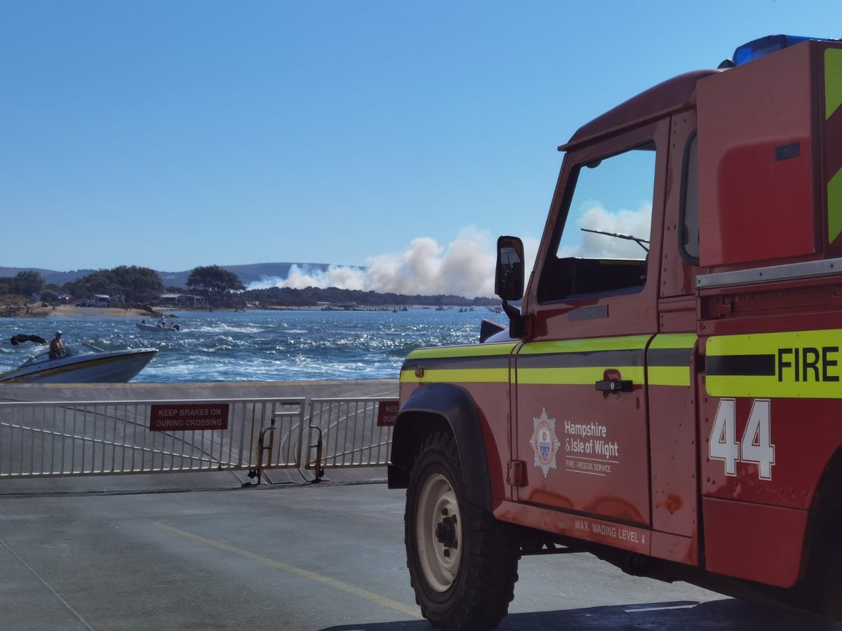 <a href="/Hythe44/">Hythe Fire Station</a> helping our colleagues <a href="/DWFireRescue/">Dorset & Wiltshire Fire and Rescue Service</a> large fire in open @studland