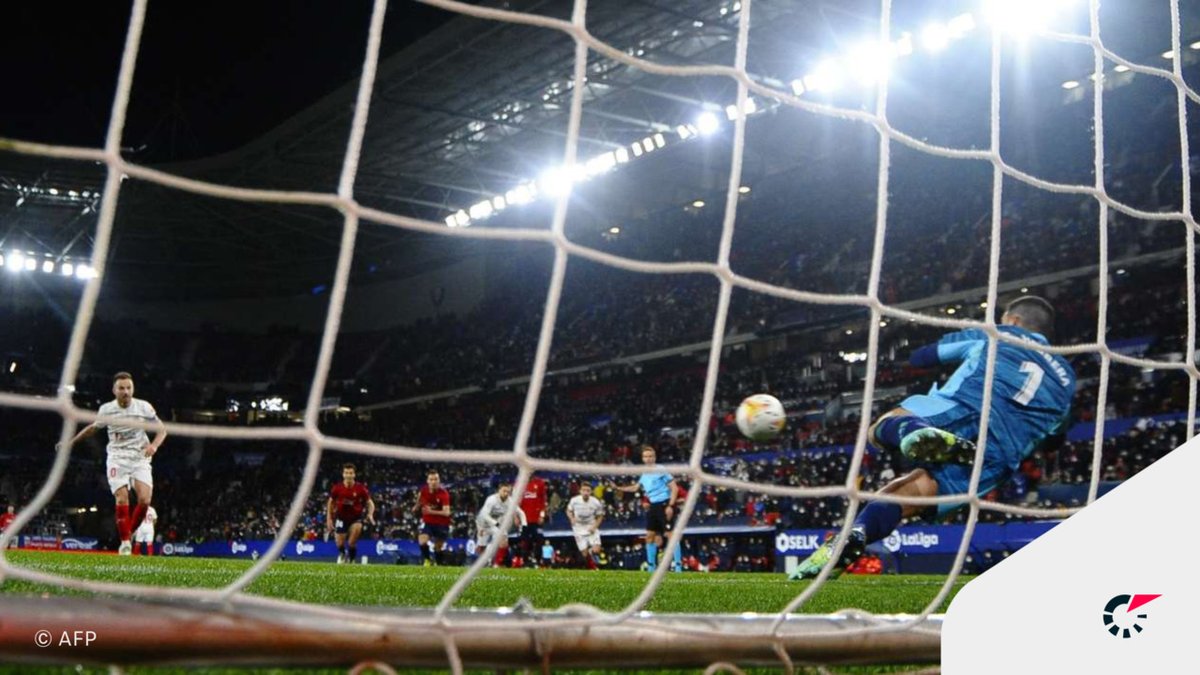 FlashscoreES's tweet photo. ¡Comienza #LaLigaSantander!
@CAOsasuna 🆚 @SevillaFC
⏰ 21h
Osasuna no le marca un gol al Sevilla desde antes de la pandemia (01/03/2020) 😲
#laliga #OSASEV #OsasunaSevillaFC https://t.co/fvcRq4t86o
