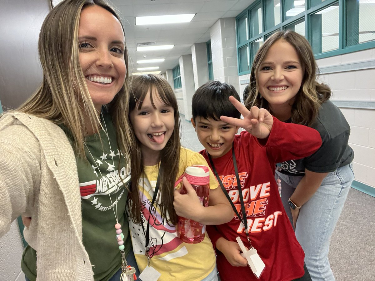 carlyk4th's tweet photo. #mbeisfamily #mbebears2022 https://t.co/Yo8PyeQfht