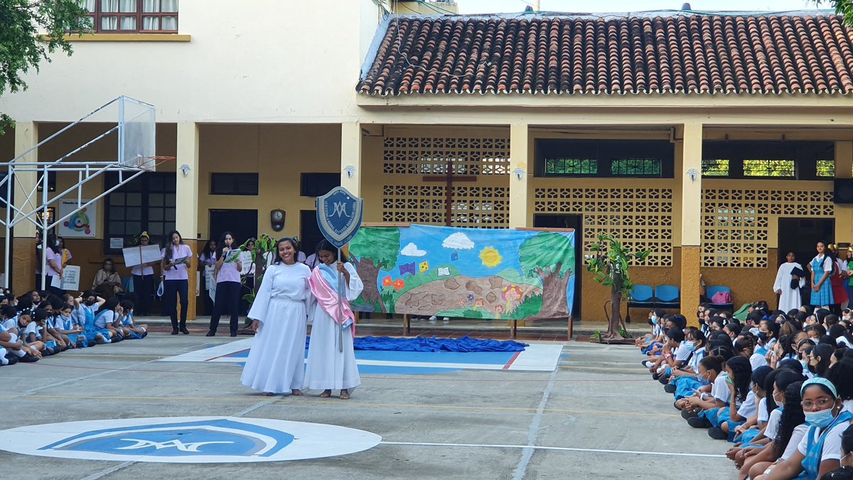 Escuela Normal Superior Maria Auxiliadora tweet media