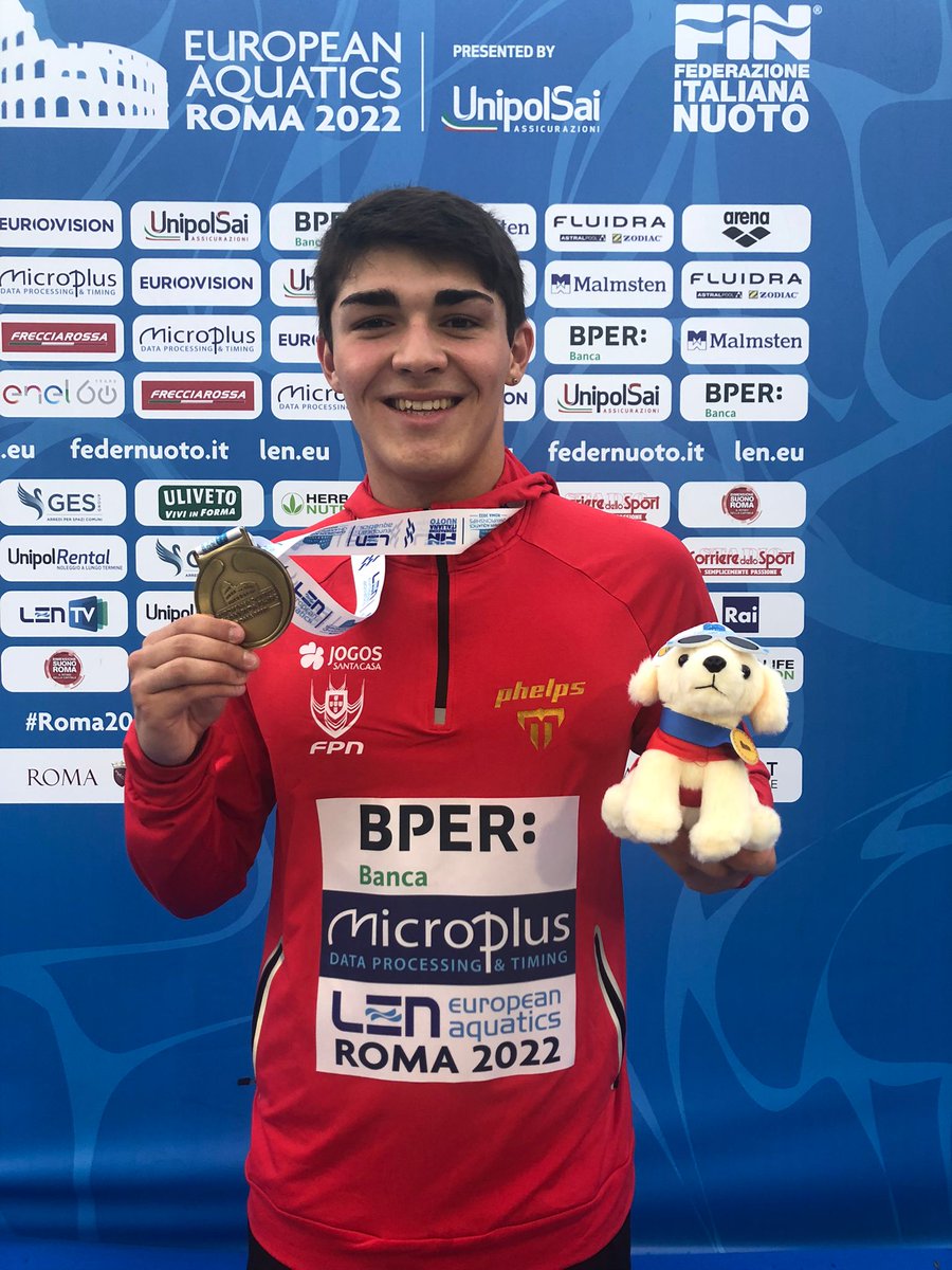 NATAÇÃO PURA
Europeu Roma 2022
O BRONZE de Diogo Ribeiro nos 50 mariposa, com recorde de Portugal (23,07). #fpn #natacao #len #roma