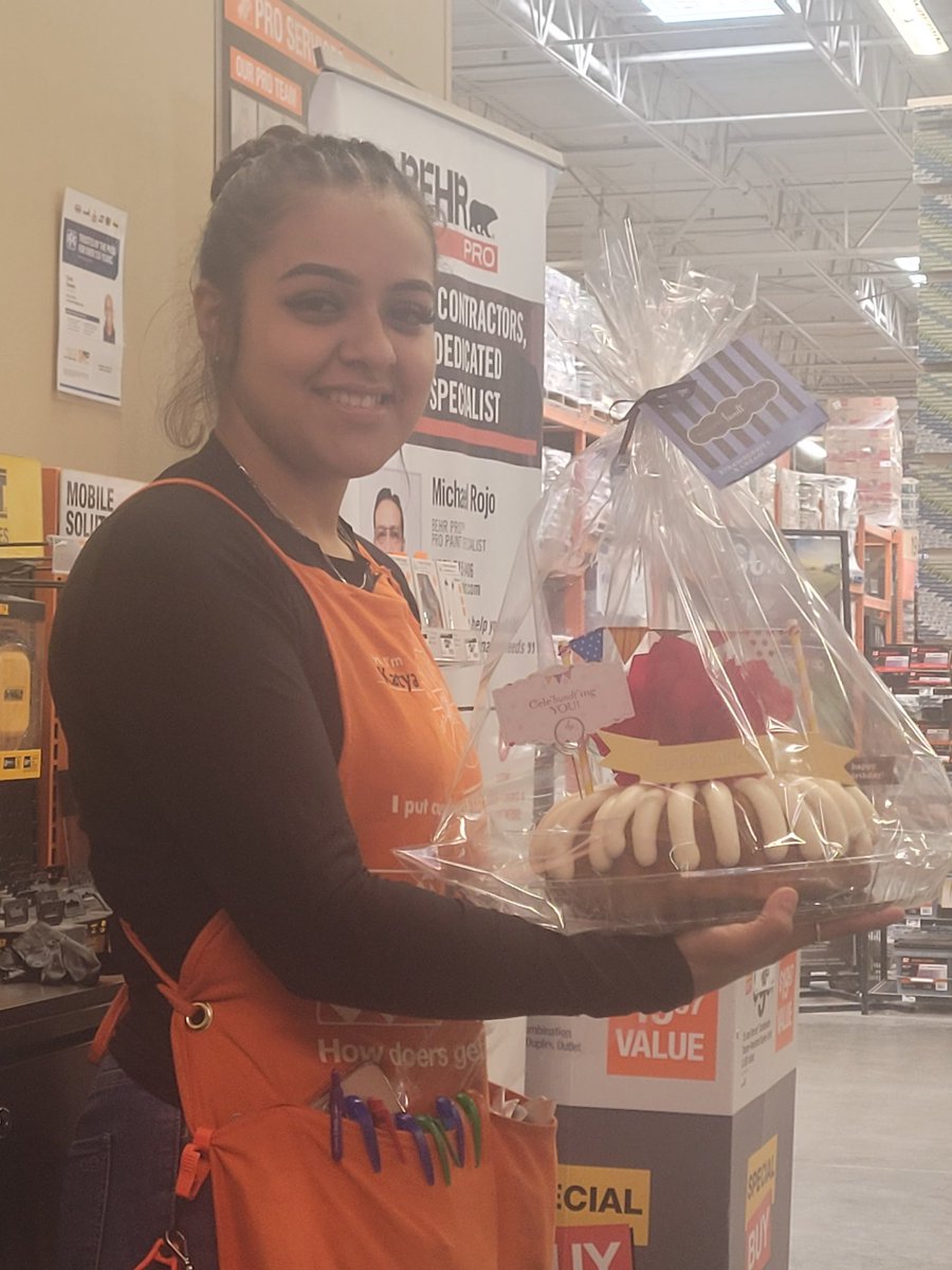 Wishing Katya a very special Birthday!!
21 years young!!!@MariCanel0555 @JasmineM772 <a href="/NyntcheO/">Nyntche Ouro-Sama</a> <a href="/Jason_HD_0555/">Jason Dykes</a> <a href="/siserv2001/">Jimmy Shields</a> @SherreMaclin