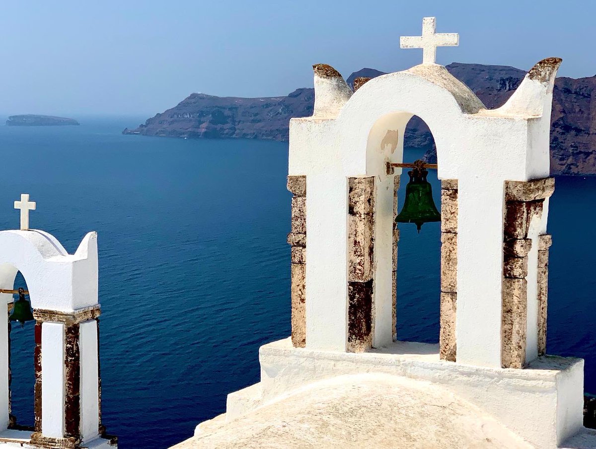 MrsSilverSJHS's tweet photo. Santorini &amp; Fira - so beautiful but so hot!! 🇬🇷💙🤍 https://t.co/FCIedVHX5x