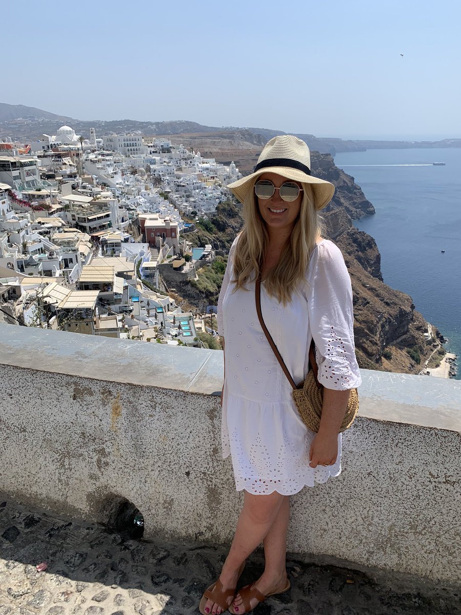 MrsSilverSJHS's tweet photo. Santorini &amp; Fira - so beautiful but so hot!! 🇬🇷💙🤍 https://t.co/FCIedVHX5x