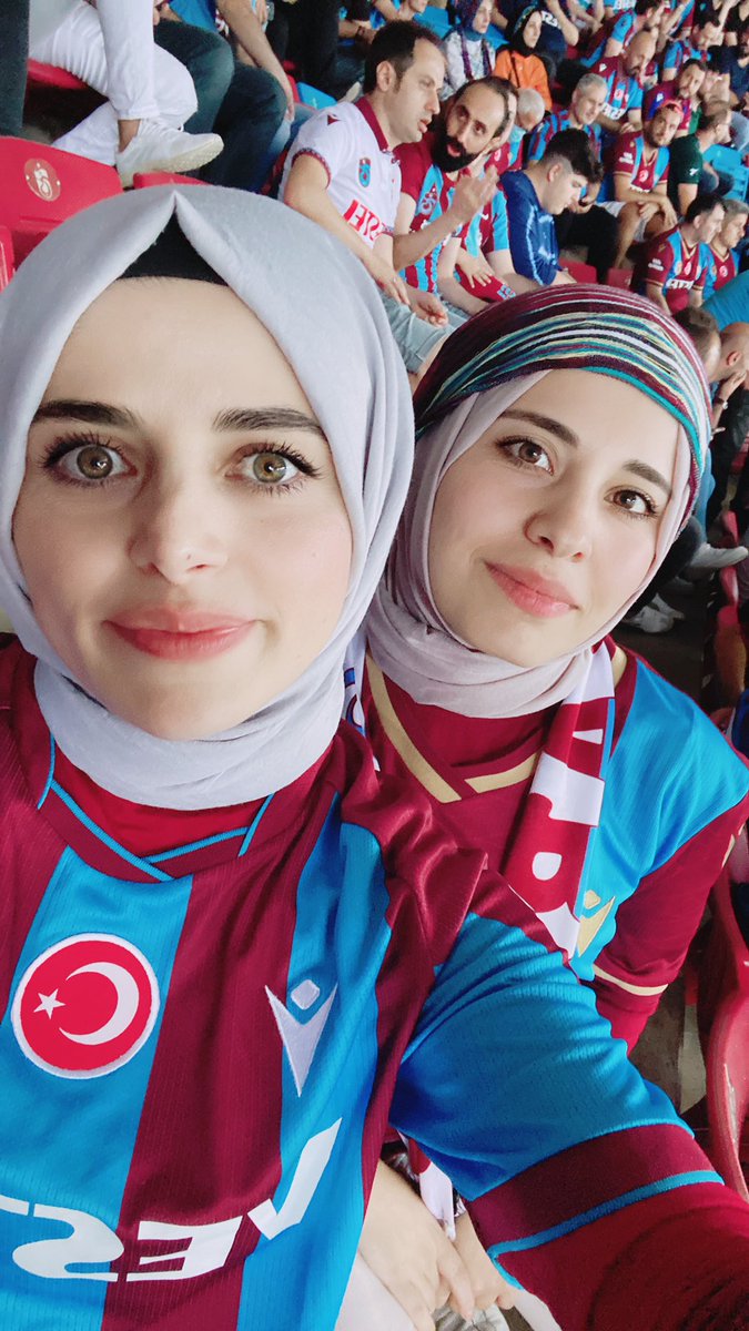 Biz geldik sevgili kaldığımız yerden devam etmeye ❤️💙
#BuguenGuenlerdenTrabzonspor 
#TSvHTY