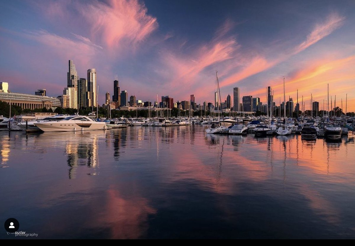 chiarchitecture's tweet photo. Still appreciating the early morning capture from @barrybutler9 via Instagram.
#Chicago #architecture #design #ChicagoPhotography #Chicagophotos #Chicagohistory #HistoricChicago #Chicagomorning #Chicagosunrise #SunriseinChicago #chicagoskyline
https://t.co/ibYaxNGNIs https://t.co/EXQPHlBzZ0