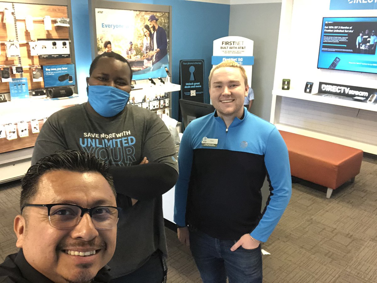 Always a pleasure to partner and talk business with Glen Burnie. Looking forward to see them CRUsh business goals! #attbusiness <a href="/Amy__Smith1/">Amy Smith</a> <a href="/aleishamarie30/">Aleisha Lloyd</a> <a href="/Nicole_L_Loy/">Nicole Loy</a>