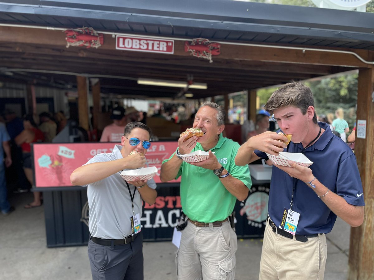 Beau Bowman KCCI (@beaubowmankcci) on Twitter photo Today’s lunch: the Lobster Roll from <a href="/JRsSouthPork/">J.R.’s Southpork Ranch</a> ! The perfect summer sandwich! Today’s lunch: the Lobster Roll from <a href="/JRsSouthPork/">J.R.’s Southpork Ranch</a> ! The perfect summer sandwich!