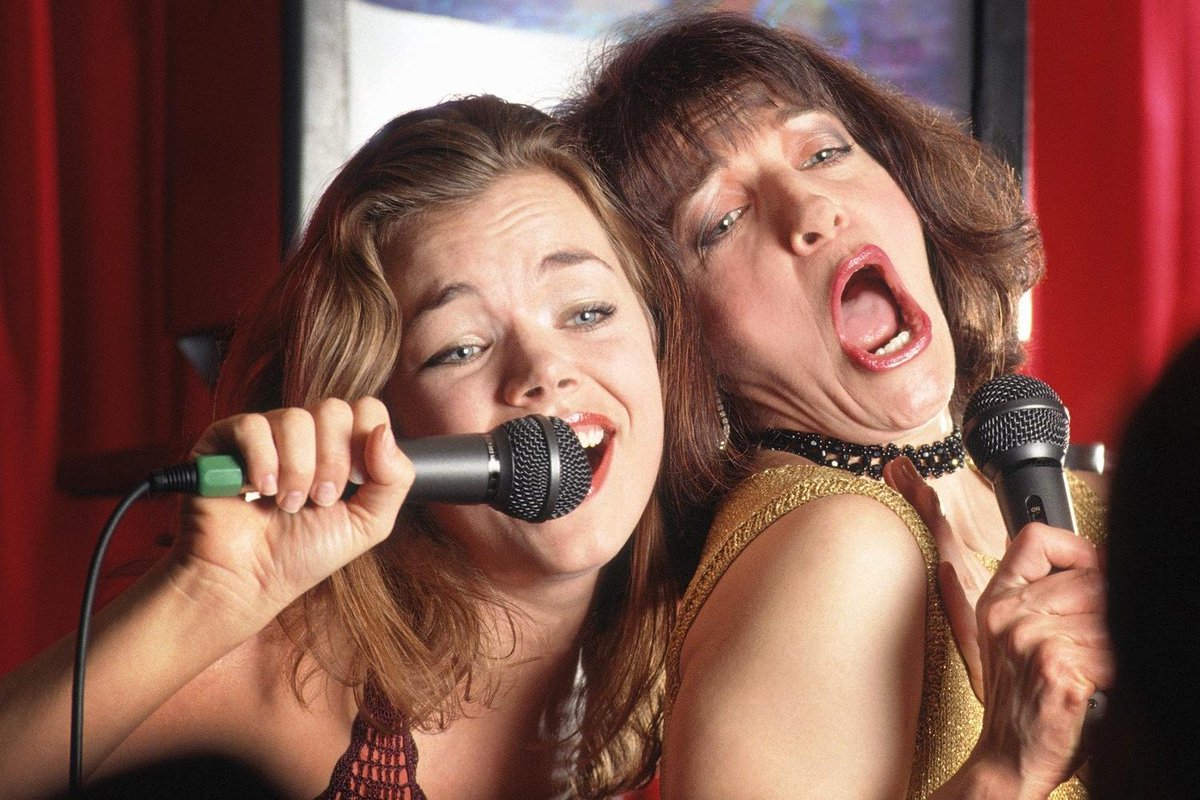 ShawsBurgers's tweet image. Gearing up for KARAOKE tonight! 8pm to midnight, we will be singing all the favorites! Kitchen open til 10pm, Dog friendly patio, Late night drink specials. See you songsters later! #karaoke #singingsensations #fridaykaraoke