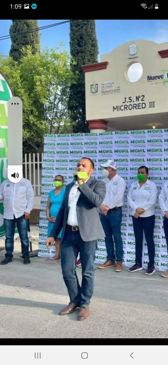ComediaPolitika's tweet photo. Vaya que le llegó la bonanza al alcalde de #cienegadeflores @miguelquirogat de usar cintos de @AmericanEaglePC ahora usa @Ferragamo #NL #morenanl #pvem @AsiEsMonterrey https://t.co/HFHgIiBLZD