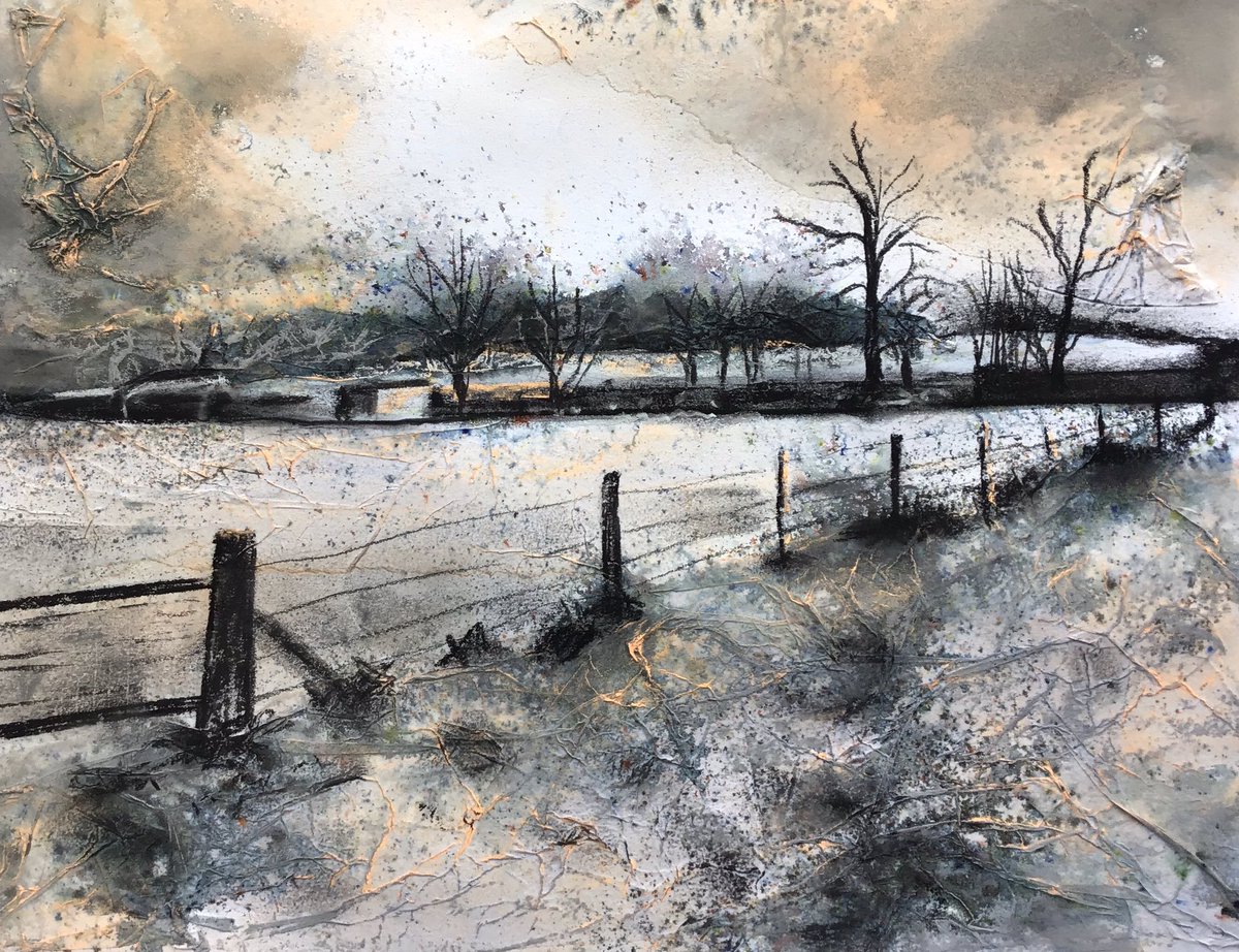 hayleymillsart's tweet photo. It’s great when artwork and viewer come together to make a perfect match, am sure this piece from the heart will look perfect in its new home. #winterfields #scotland #lovescotland #winter #wintersun #grey #scottishartist https://t.co/4WE6byc13T