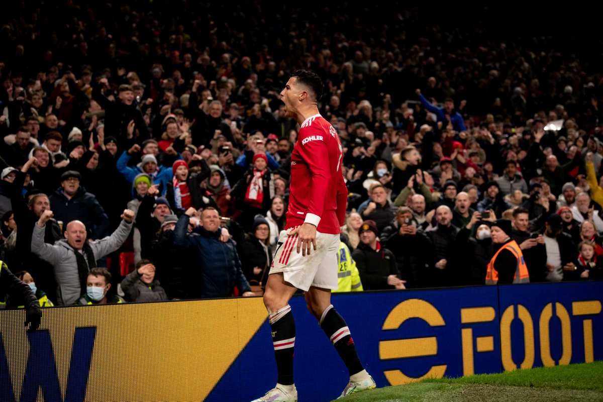 MUnitedEs's tweet image. OFICIAL: Cristiano Ronaldo está entre los finalistas al Balón de Oro 2022 🇵🇹