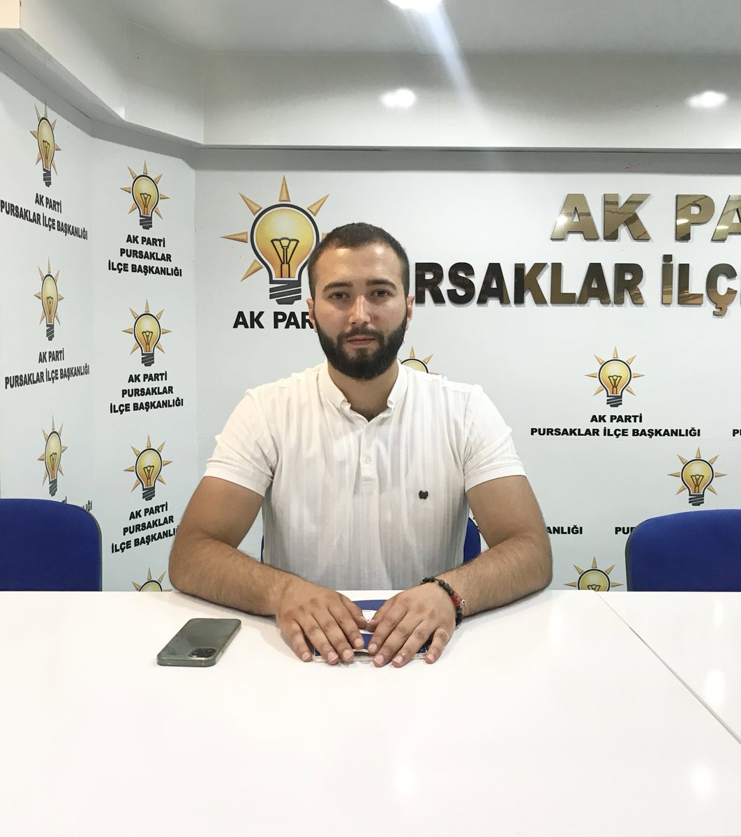 PursaklarAkgenc's tweet photo. Haftalık olağan İlçe Yönetim Kurulu toplantımızı Gençlik Kolları Başkanımız Sn.@tolga_yildiiz başkanl��ğında gerçekleştirdik.
@eyupkadirinan 
@efedemirhann 
@ServetTurkayik https://t.co/qDIf0RFCAz