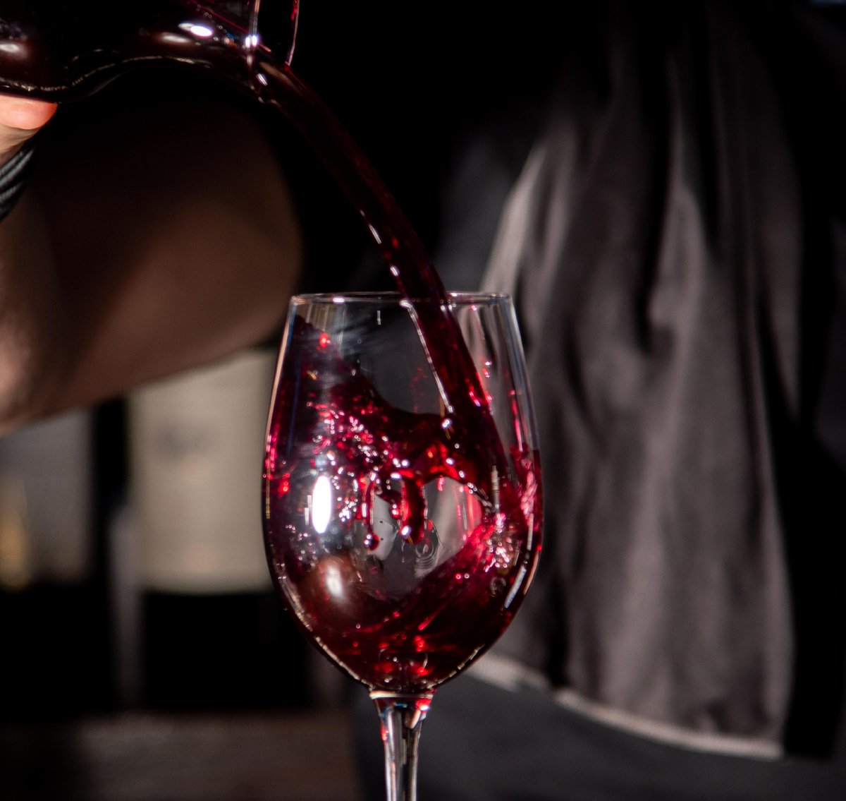 Working nine to wine - take your wine partner to West End Bar for a glass of wine and a great meal! 😏 

#westend #westendbar #westendnyc #nyc #cocktails #bartender #broadway #timessquare #newyork  #explorepage #fyp