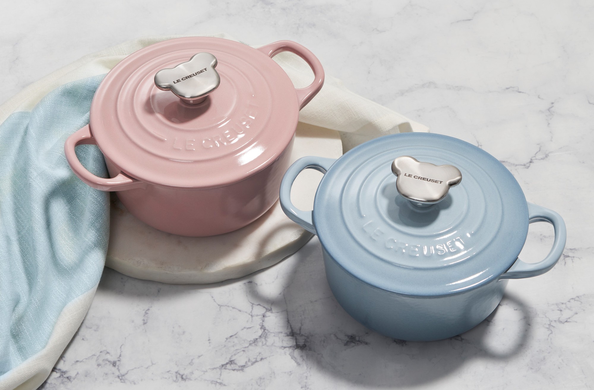 Le Creuset on X: Everyday essentials, unique pieces, and everything in  between: Shop the Factory to Table Clearance Sale now:    / X