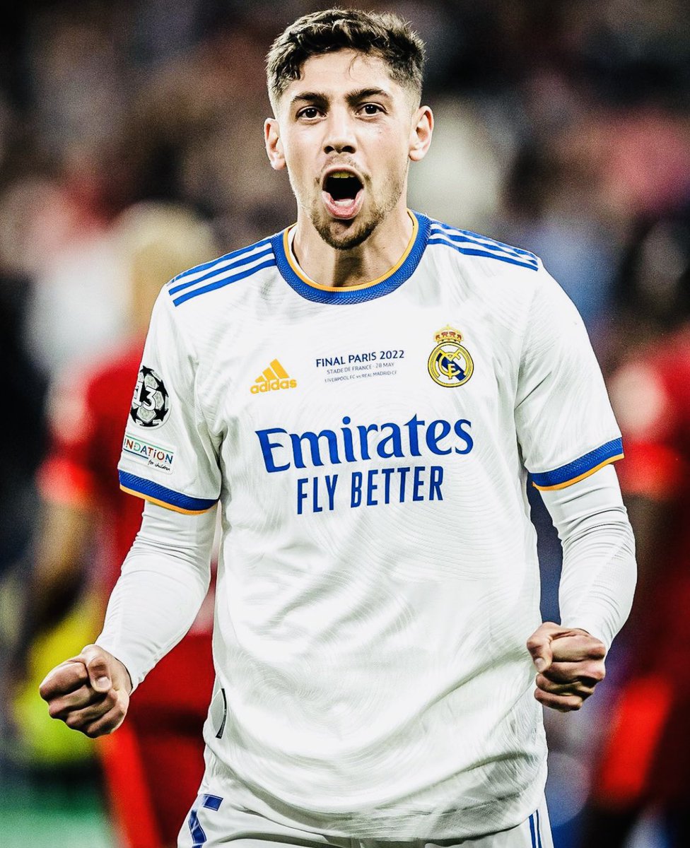 Fede Valverde ganó su séptimo título con el Real Madrid. 

1 𝗦𝘂𝗽𝗲𝗿𝗰𝗼𝗽𝗮 𝗱𝗲 𝗘𝘂𝗿𝗼𝗽𝗮
1 Champions League 
1 Mundial de Clubes 
2 Supercopas de España
2 Ligas españolas

Enorme. 🇺🇾