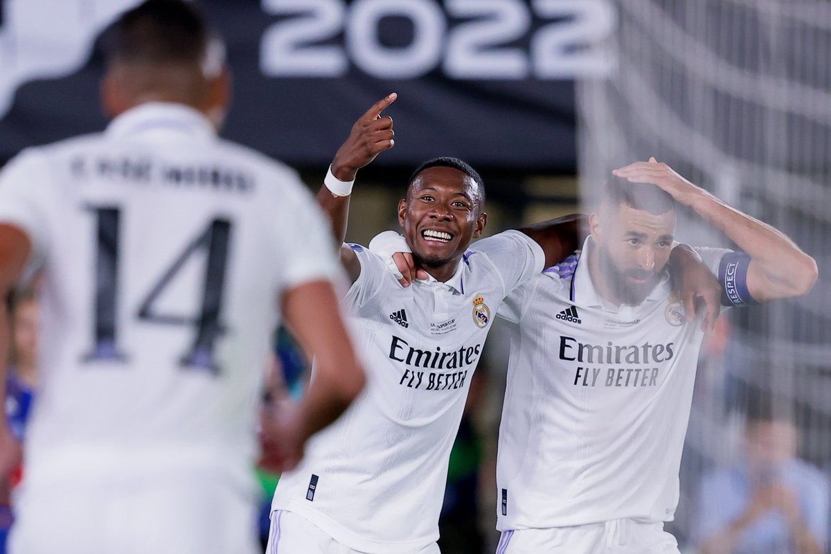 idextratime's tweet photo. #UEFASupercup 
FT : Real Madrid 2-0 Eintracht Frankfurt

⚽ Alaba 37'
⚽ Benzema 65'

MADRID JUARA PIALA SUPER EROPA! 🏆⚪ https://t.co/KRvhrnpRN7