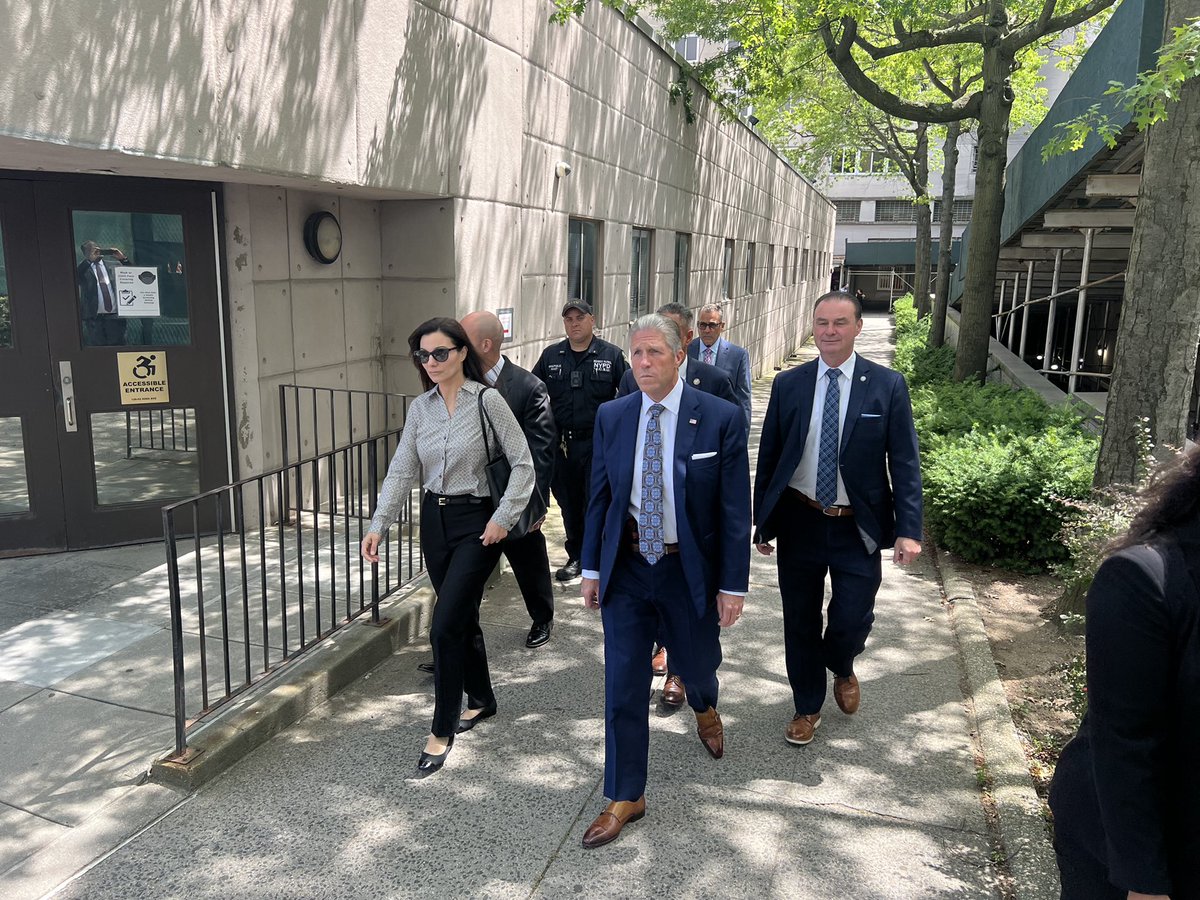 NYCPBA's tweet image. #BlueFamily hero Irene Tsakos back in Queens court today as the case against her husband’s killer moves toward trial. 

Her strength &amp;amp; courage are extraordinary. She knows her mission: to ensure that her family’s pain is not forgotten.

That’s our mission, too. #FidelisAdMortem