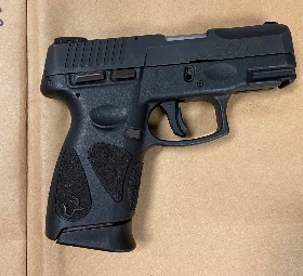 DCPoliceDept's tweet photo. In the last week, #DCPolice officers removed 62 illegal firearms from the streets of #DC and out of the hands of criminals.
#FirearmsFlashback https://t.co/4GVSNM9i5a