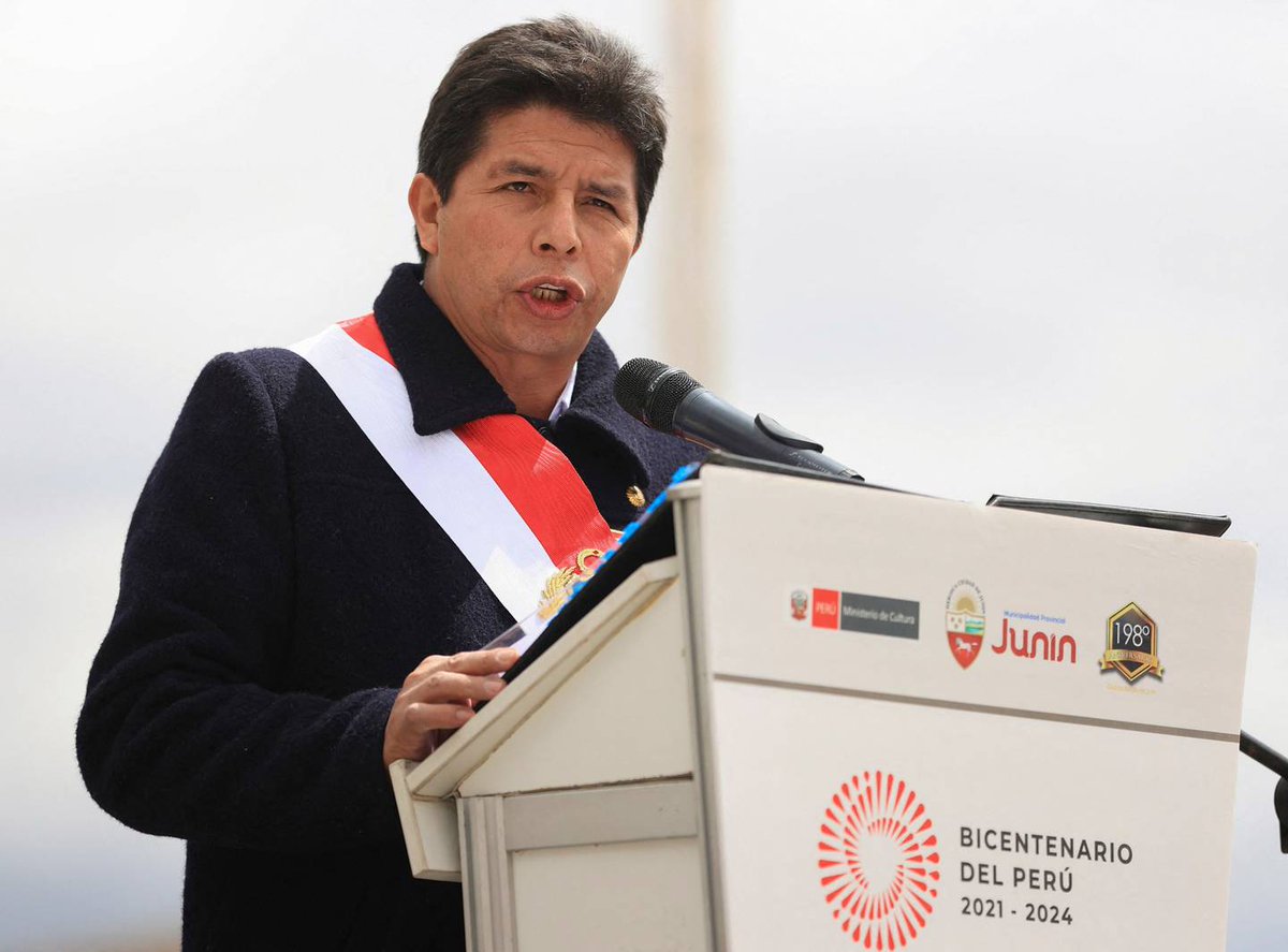 🇵🇪 El Presidente del #Perú, Pedro Castillo, atraviesa su momento más crítico debido a una serie de acusaciones de corrupción. Dos de ellas han tomado mayor dimensión y precipitan la crisis política. 

Lee la nota de <a href="/FlorTursi/">Flor Tursi Colombo</a>  👇🏽

🔗 miradasdelsurglobal.com/que-hay-detras…