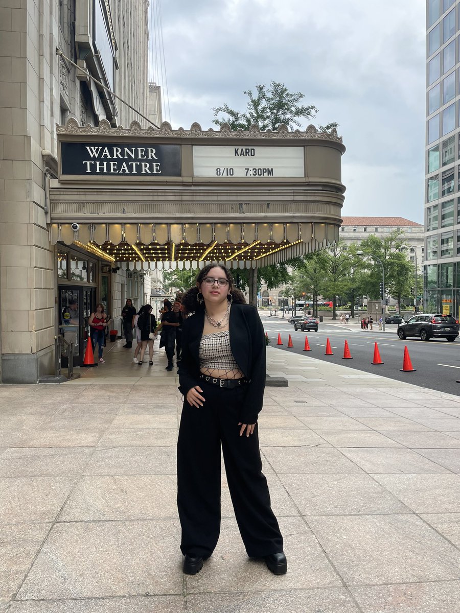 strwbrykhj's tweet photo. KARD CONCERT FIT AHH #For_KARD #2022_WILD_KARD_IN_USA https://t.co/VqIs9OwQFe