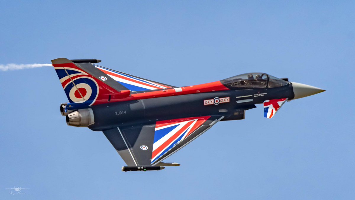 Bryan Nimmo tweet media