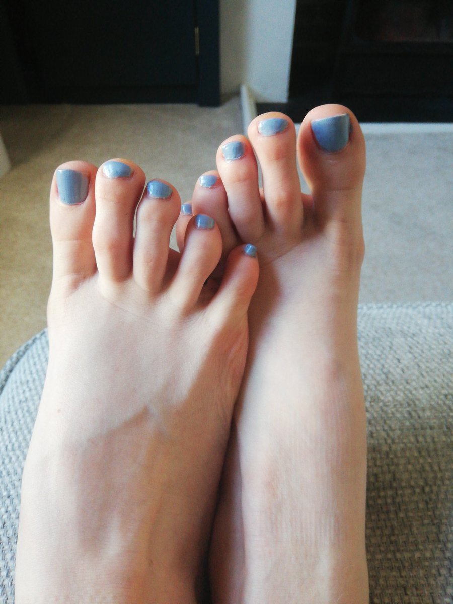 tickletoes91's tweet photo. Blue nails for the blue English sky today! 💙💕

https://t.co/3DOSsfaFg8

#footfetishnation #feetporn #feetlovers #feetpics #feetworship #footfetish #feetfetishworld #prettyfeet #barefeet #feetmodel #prettytoes #footmodel #cutefeet #barefoot #footfetishcommunity #footporn https://t.co/5fHdomNGUK