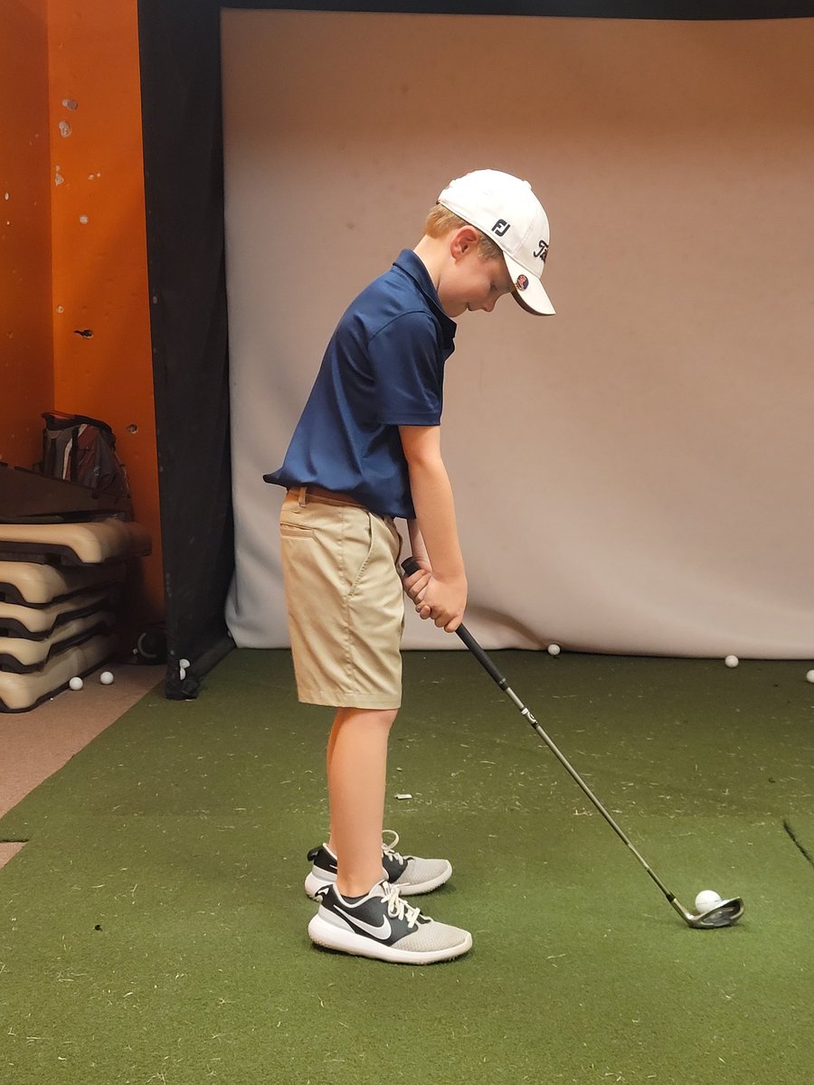 Future Lewisburg superstar 2nd grader Jase celebrating his 7th birthday today by taking a lesson.  We hope you have a great day!  <a href="/TheBurgSports/">LHS Athletics</a>